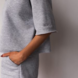 Luźny top z dzianiny dresowej w kolorze GREY MELANGE – NASTY BY MARSALA